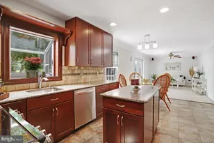2002 Jonathan Dr, Sterling, VA 20164 - Photo 22