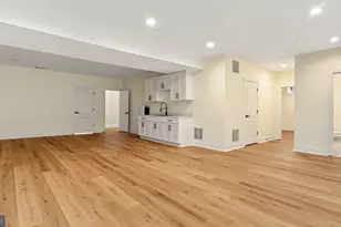 22891 Courtland Park Dr, Brambleton, VA 20148 - Photo 68