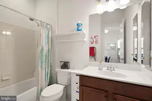 41699 Brookebourough Ct, Aldie, VA 20105 - Photo 12