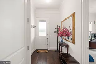 41699 Brookebourough Ct, Aldie, VA 20105 - Photo 8