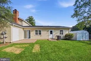 413 Harding Ct, Sterling, VA 20164 - Photo 24