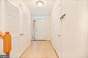 42597 Chisholm Dr, Broadlands, VA 20148 - Photo 2