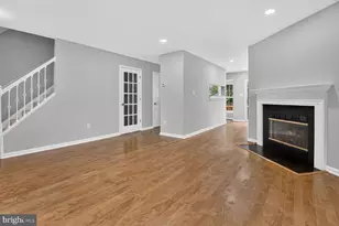 22009 Guilford Station Terrace, Sterling, VA 20166 - Photo 2