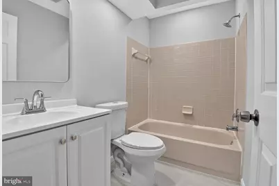 22009 Guilford Station Terrace, Sterling, VA 20166 - Photo 14