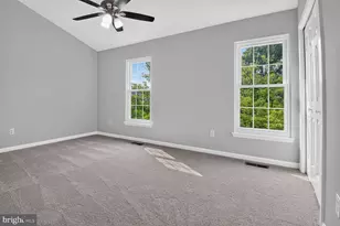 22009 Guilford Station Terrace, Sterling, VA 20166 - Photo 8