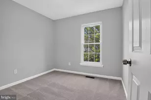 22009 Guilford Station Terrace, Sterling, VA 20166 - Photo 10