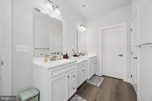 42587 Pitlochry Dr, Sterling, VA 20166 - Photo 36