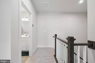 42587 Pitlochry Dr, Sterling, VA 20166 - Photo 38
