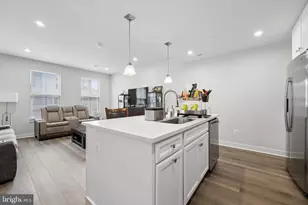 42587 Pitlochry Dr, Sterling, VA 20166 - Photo 22