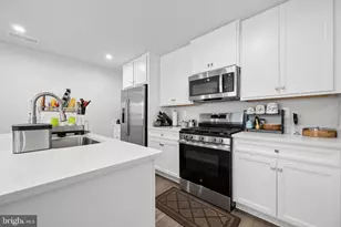 42587 Pitlochry Dr, Sterling, VA 20166 - Photo 20