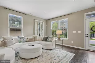 43498 Apple Orch Sq, Ashburn, VA 20148 - Photo 8