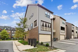 43498 Apple Orch Sq, Ashburn, VA 20148 - Photo 6