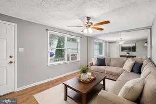 544 Rockbridge Dr SE, Leesburg, VA 20175 - Photo 2