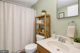 544 Rockbridge Dr SE, Leesburg, VA 20175 - Photo 4
