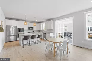 17992 Ridgewood Pl, Round Hill, VA 20141 - Photo 14