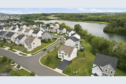 17992 Ridgewood Place, Round Hill, VA 20141 - Photo 2