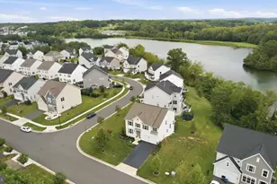 17992 Ridgewood Pl, Round Hill, VA 20141 - Photo 2