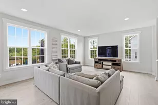 17992 Ridgewood Pl, Round Hill, VA 20141 - Photo 12