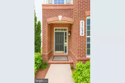 43698 Chicacoan Creek Square, Leesburg, VA 20176 - Photo 2