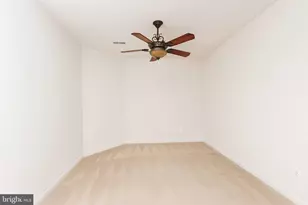 43698 Chicacoan Creek Square, Leesburg, VA 20176 - Photo 16