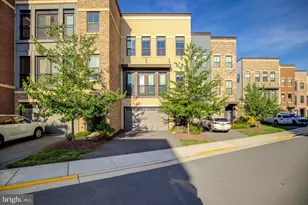 23098 Sullivans Cove Sq, Brambleton, VA 20148 - Photo 2
