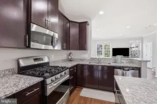 42630 Burbank Terrace, Sterling, VA 20166 - Photo 12