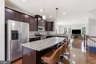 42630 Burbank Terrace, Sterling, VA 20166 - Photo 10