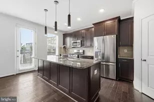 24537 Glenville Grv Ter, Aldie, VA 20105 - Photo 4