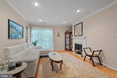 20322 Beechwood Terrace #202, Ashburn, VA 20147 - Photo 4