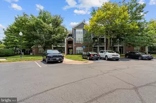 20322 Beechwood Terrace, Ashburn, VA 20147 - Photo 2