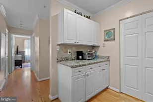 20322 Beechwood Terrace, Ashburn, VA 20147 - Photo 10
