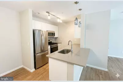 20290 Beechwood Terrace #103, Ashburn, VA 20147 - Photo 4