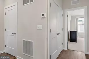 20362 Newfoundland Sq, Ashburn, VA 20147 - Photo 14