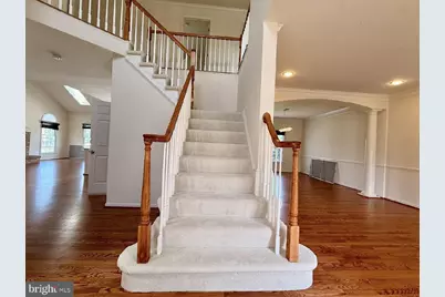 43520 Lucketts Bridge Circle, Ashburn, VA 20148 - Photo 2