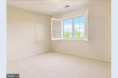 43520 Lucketts Bridge Circle, Ashburn, VA 20148 - Photo 24
