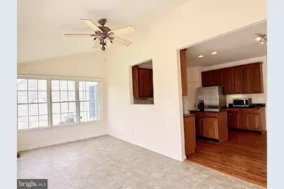 43520 Lucketts Bridge Circle, Ashburn, VA 20148 - Photo 10