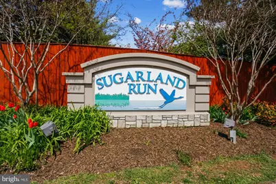 120 E Meadowland Lane E, Sterling, VA 20164 - Photo 2