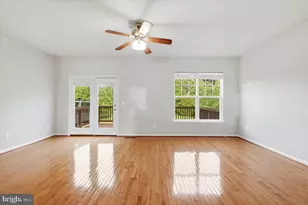 43350 Wayfarer Sq, Chantilly, VA 20152 - Photo 12