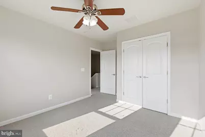 43350 Wayfarer Square, Chantilly, VA 20152 - Photo 18