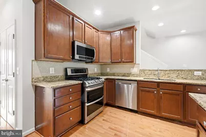 43350 Wayfarer Square, Chantilly, VA 20152 - Photo 6