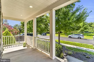 42522 Stratford Landing Dr, Brambleton, VA 20148 - Photo 4