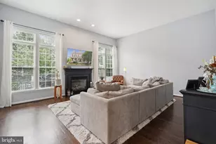 43309 Atherton St, Ashburn, VA 20147 - Photo 4