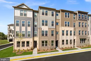 43841 Venetian Sq, Ashburn, VA 20147 - Photo 26