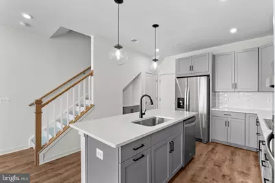 43841 Venetian Square, Ashburn, VA 20147 - Photo 2