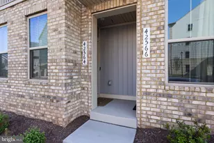 42564 Invergordon Ter, Sterling, VA 20166 - Photo 2