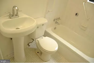 125 Clubhouse Drive SW #6, Leesburg, VA 20175 - Photo 10