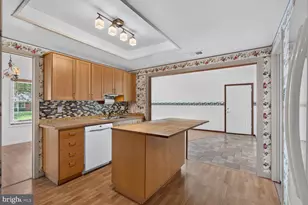 323 Avondale Dr, Sterling, VA 20164 - Photo 22