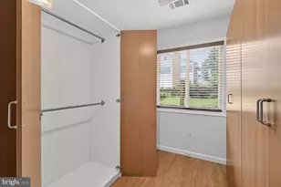 323 Avondale Dr, Sterling, VA 20164 - Photo 36