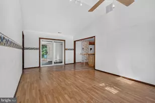 323 Avondale Dr, Sterling, VA 20164 - Photo 28