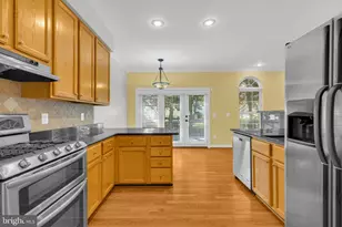46855 Willowood Pl, Sterling, VA 20165 - Photo 14